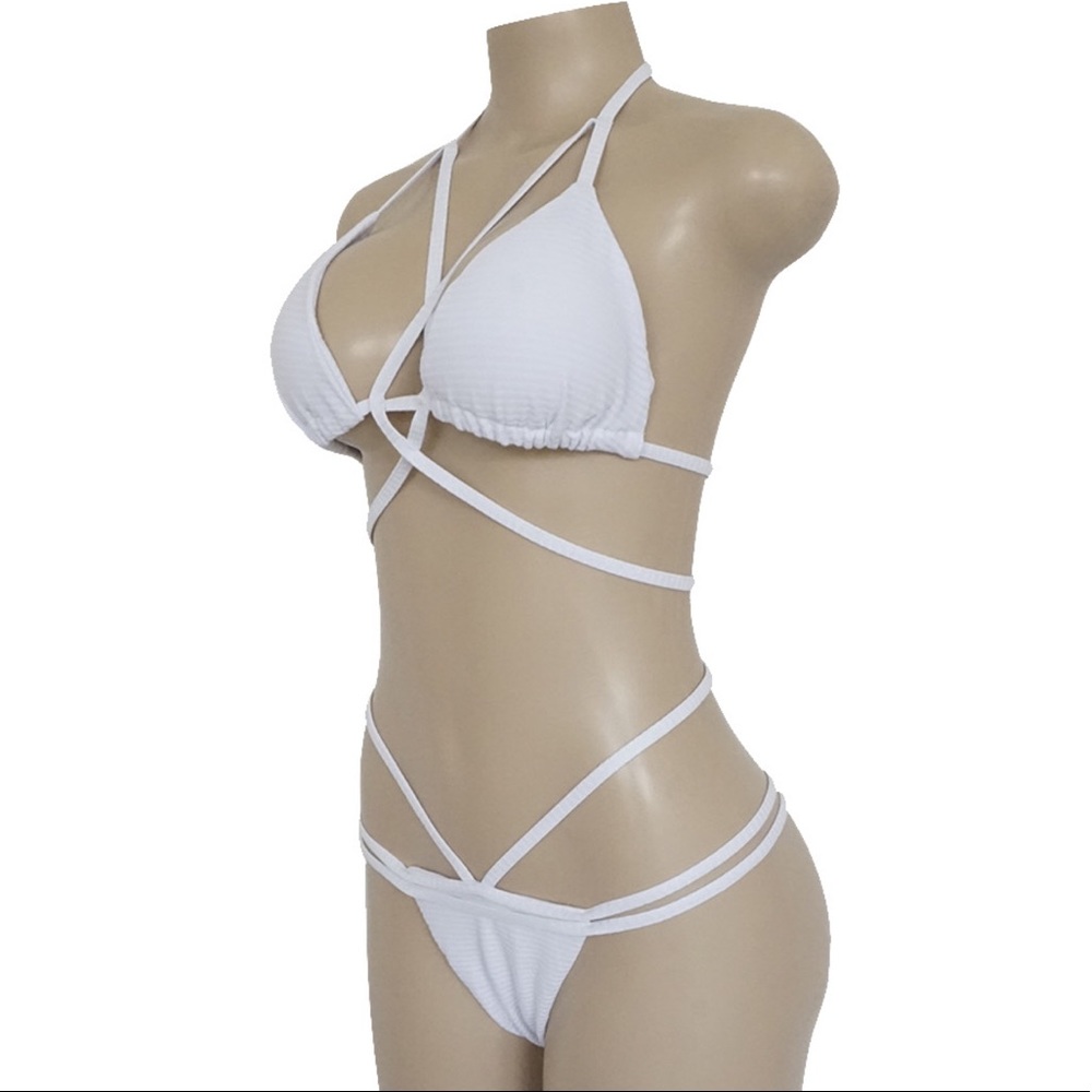 👒👒Wonderful Girl is Sexy White Swimsuit - Picture 5 of 8